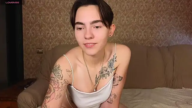 Lilihere_ stripchat live cam model