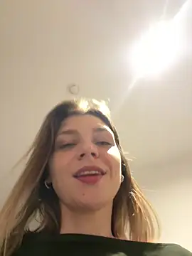 ValenciaShock stripchat live cam model