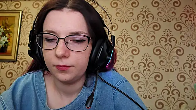 IsaSantella stripchat live cam model