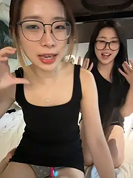 xiaozz-001 stripchat live cam model