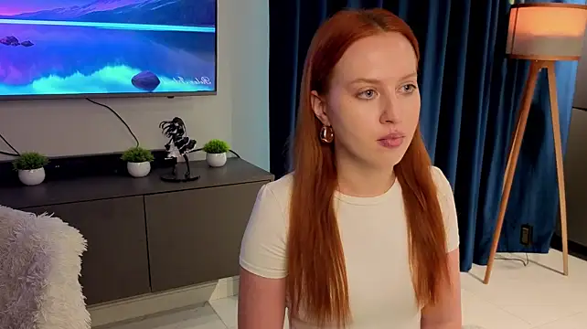 DinaKoenig stripchat live cam model