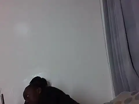 prettyshontel stripchat live cam model
