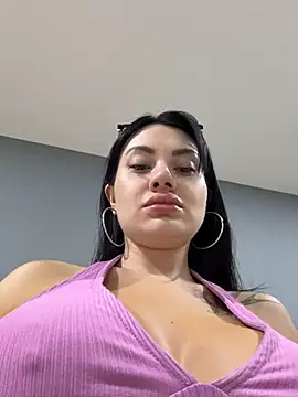 Wet__Bunny stripchat live cam model