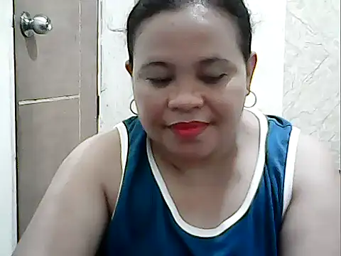 hotchubbypinay stripchat live cam model