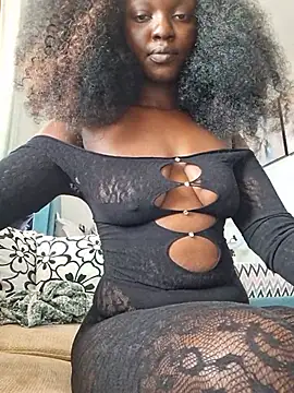 bignipsie21 stripchat live cam model