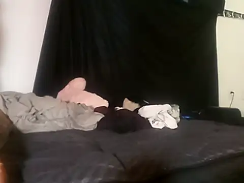 CrimsonQueen69 stripchat live cam model