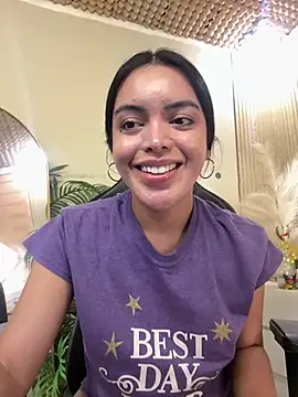 TS-SimplyTheBest stripchat live cam model
