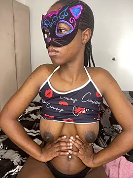SexyTamia_302 stripchat live cam model