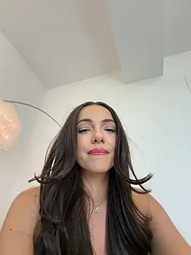 Rileysim88 stripchat live cam model