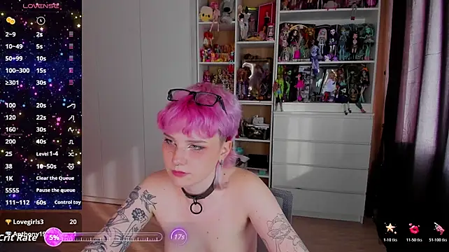 School_Love stripchat live cam model