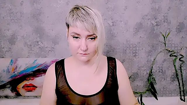 Djullia stripchat live cam model