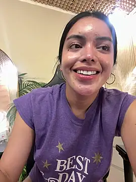 TS-SimplyTheBest stripchat live cam model