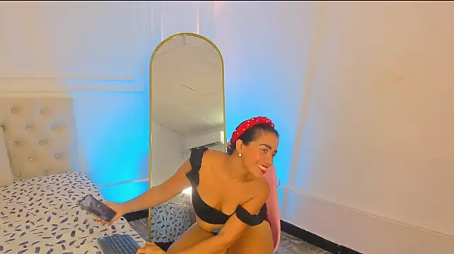 charlotte_dante212 stripchat live cam model