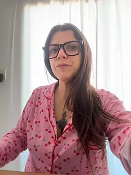 lilylovelesss stripchat live cam model