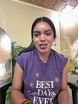 TS-SimplyTheBest stripchat live cam model