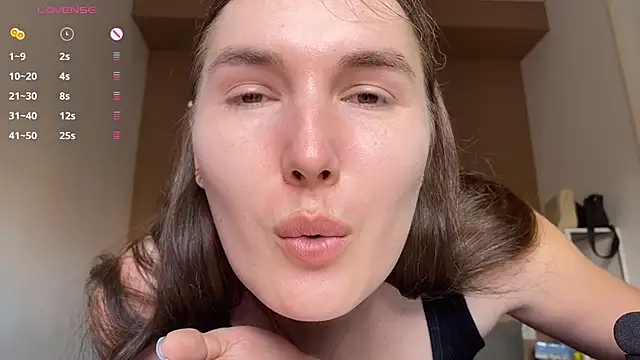 Maria_Bowie stripchat live cam model
