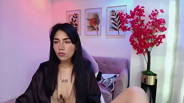 Rainy_doll stripchat live cam model