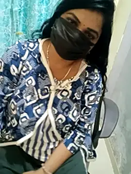 Sexy_lella1 stripchat live cam model