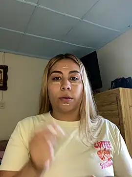 _BellaSmith_ stripchat live cam model