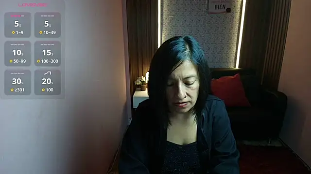 MoriahStorm stripchat live cam model