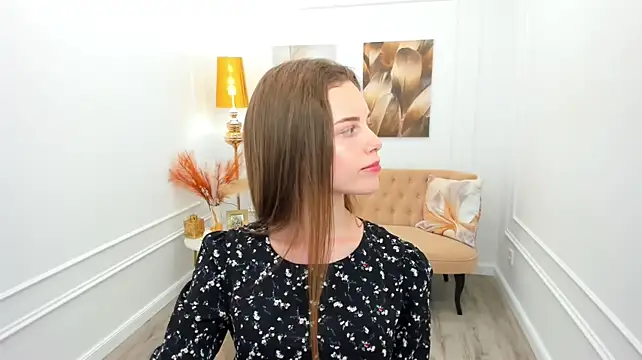 MileyWings stripchat live cam model