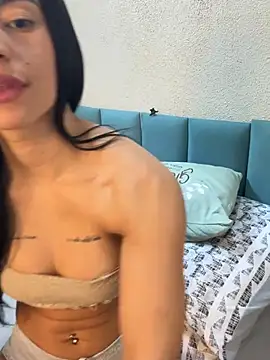Morenaviip stripchat live cam model