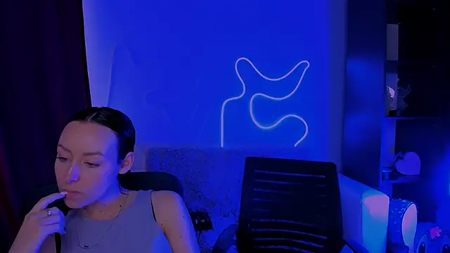 hanna_triss stripchat live cam model