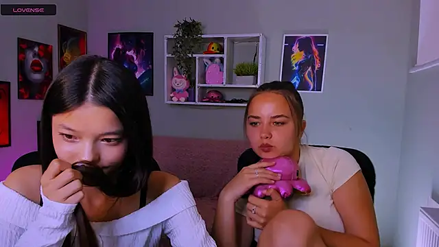 itscharlliee stripchat live cam model