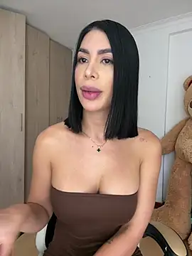 mckenzieklein stripchat live cam model