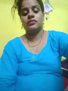 Princessroooh stripchat live cam model