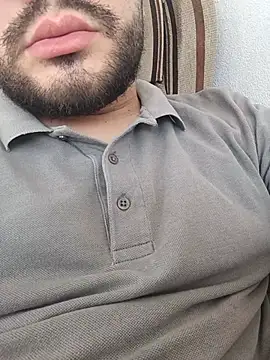 Rrrwfgds stripchat live cam model