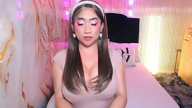 TsLovelyCock stripchat live cam model