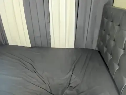 Haileyfoxx stripchat live cam model
