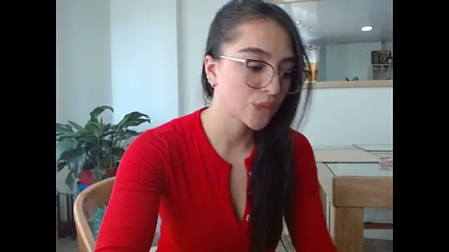 Zadaa09 stripchat live cam model