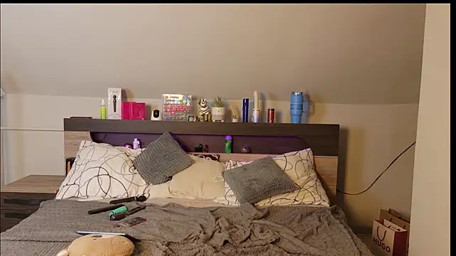 BiankaXX stripchat live cam model