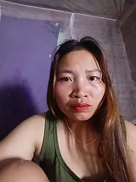 sowbibi- stripchat live cam model