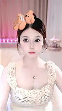 KKEHBYBA stripchat live cam model