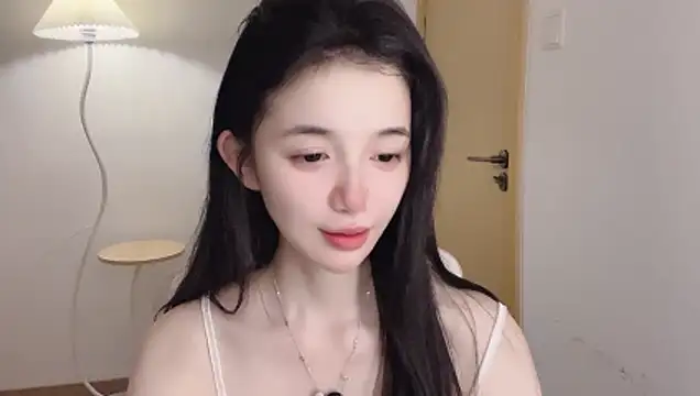 Annie-3 stripchat live cam model