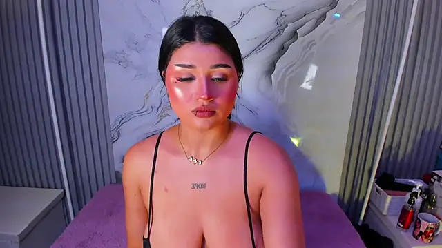 venusowen_ stripchat live cam model