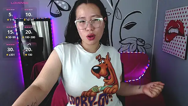 BabyAkemi stripchat live cam model