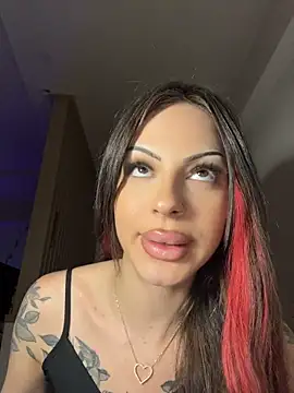 DollyRuby stripchat live cam model