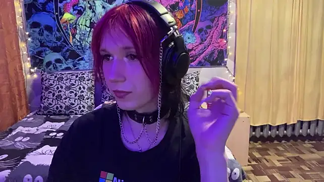 Reboot_F5 stripchat live cam model