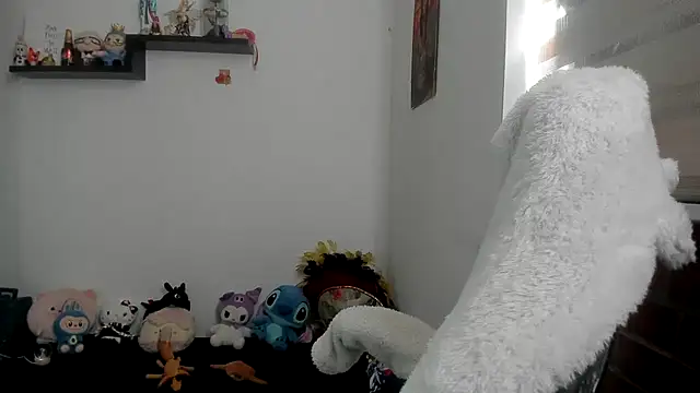 Shaddycute_ stripchat live cam model