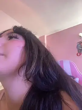 MayyBonita stripchat live cam model