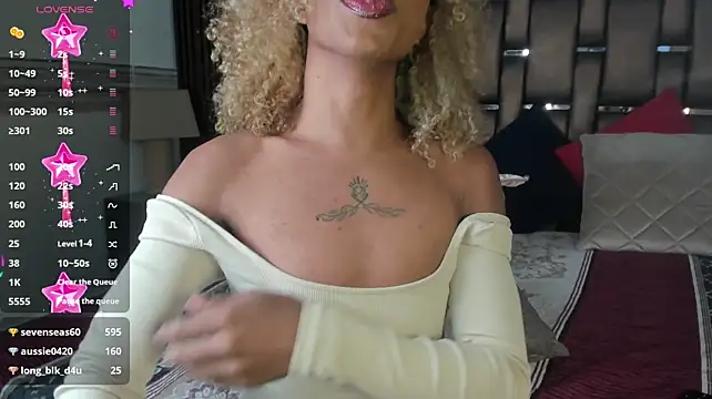 Thiana_Rogers stripchat live cam model