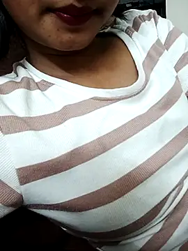 avii5 stripchat live cam model