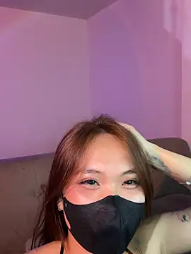 Phuong_Bee stripchat live cam model
