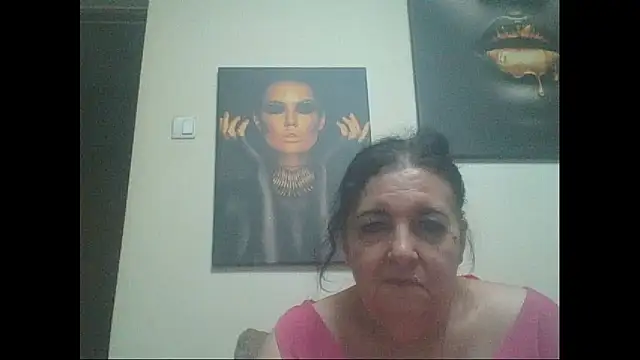 maturekorine stripchat live cam model