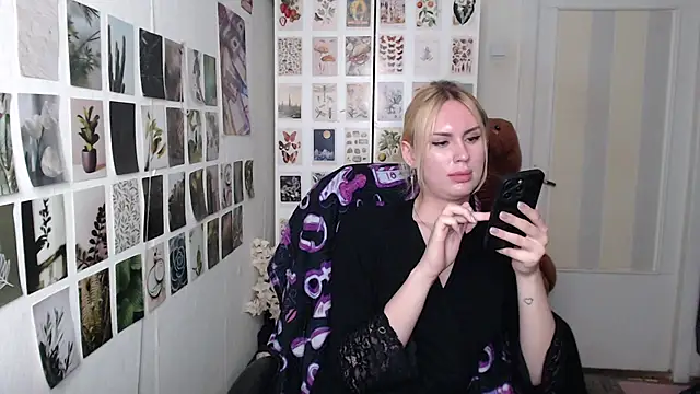 CapriScorpion stripchat live cam model