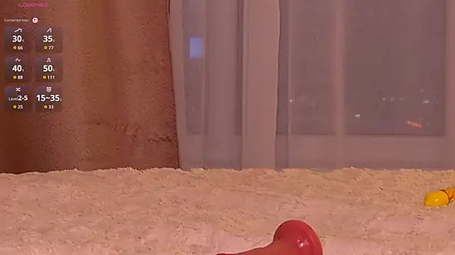 MiaKomoi stripchat live cam model